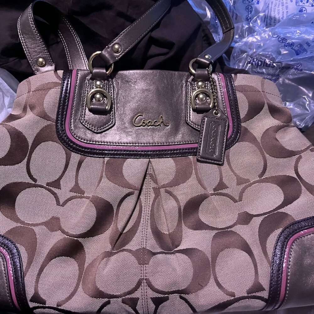 Coach Ashley Bag  with strap and coin purse!